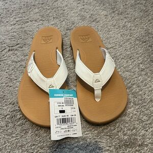 Reef Sandals. Size women’s 9.